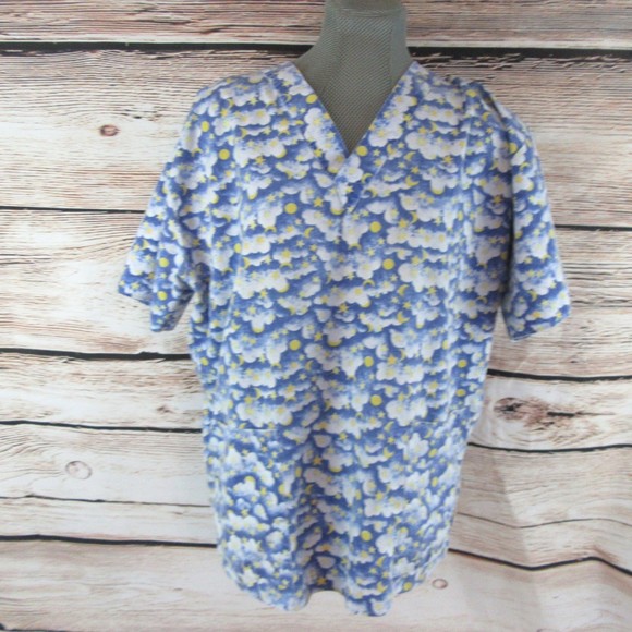 Maryland Scrubs Aurora Size M Moon and Stars Scrub Top - Picture 3 of 5